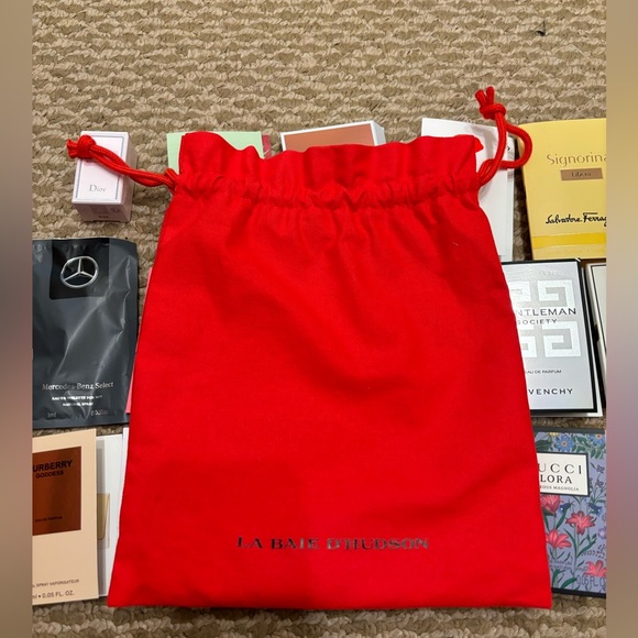 22 New Perfumes samples - Picture 2 of 2